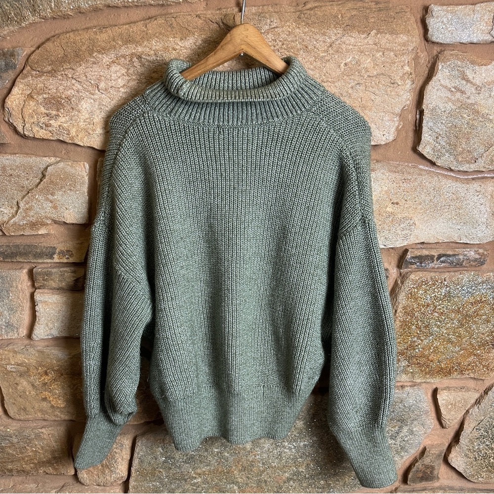H&M Sage Knit Pullover